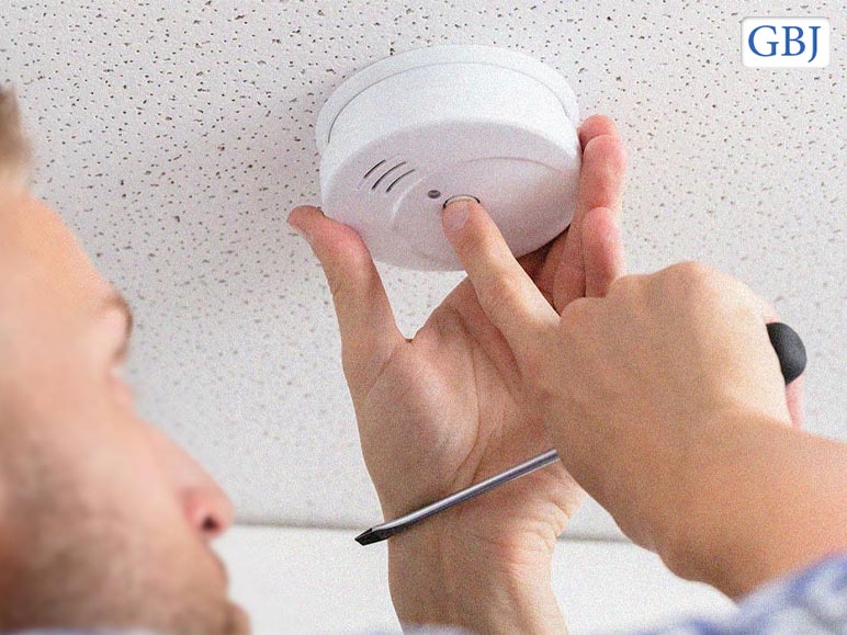 What To Do If The Carbon Monoxide Alarm Beeps?